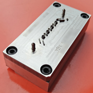 反光片刀模,精密刀模,刀模厂,刀模加工厂